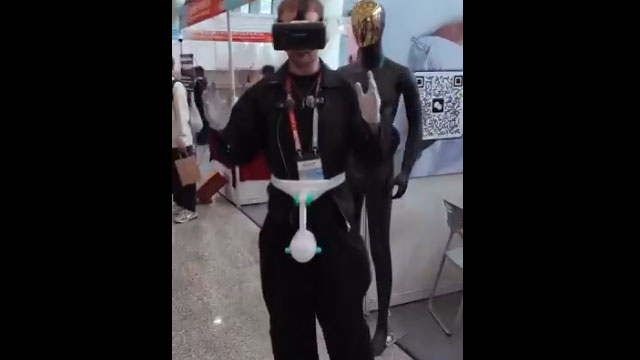 3782 - 【動画】上海中国人、VR電動オナホを開発する