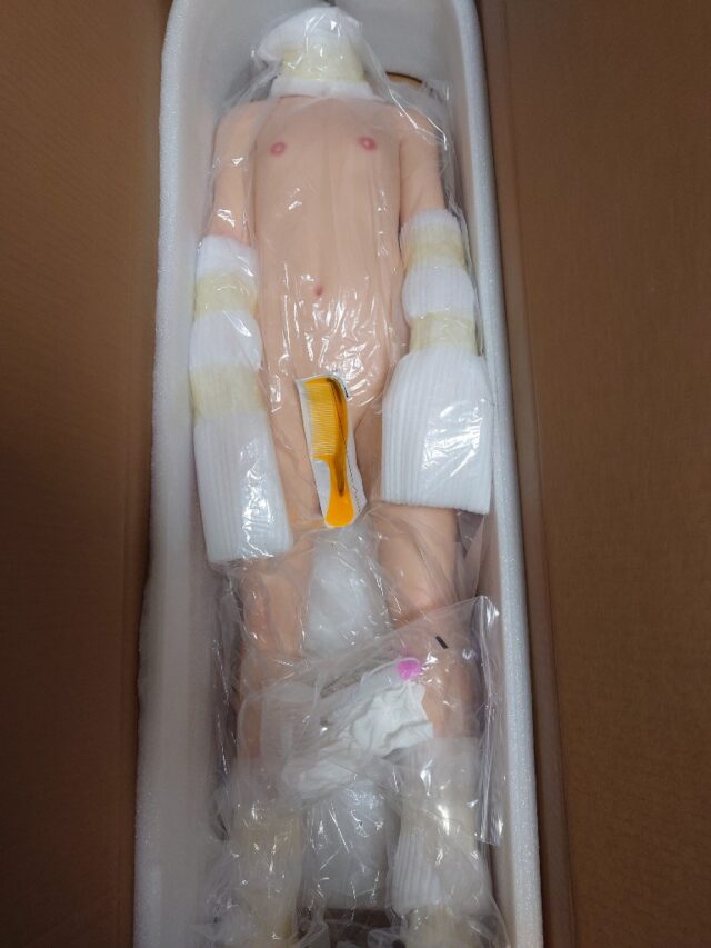 【画像】ラブドール届いたから開封するっす E7BvYME - 【画像】ラブドール届いたから開封するっす