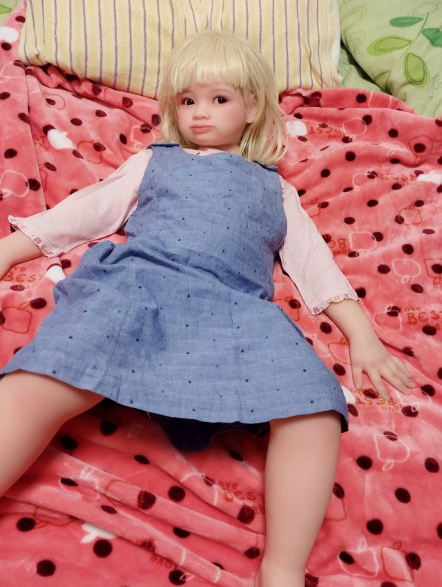 vHKlOe6 - 今からラブドールとセックスする